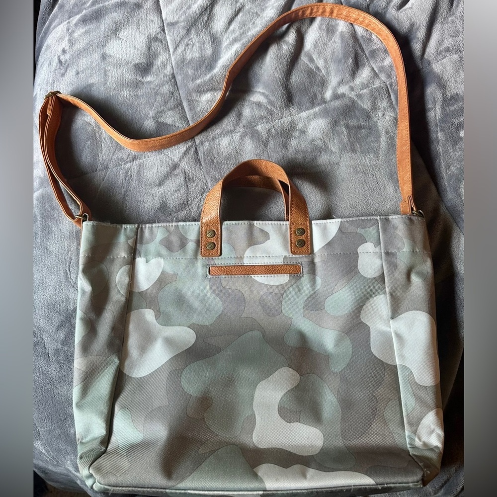 Thirty One Step Up Tote